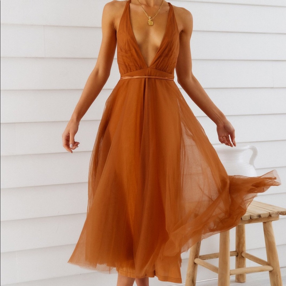 Chiffon Carmel backless dress